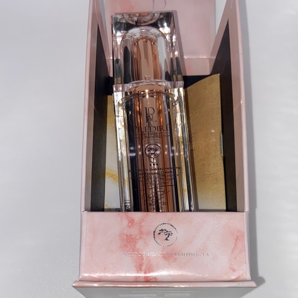 Snail Mucin Rejuvenating Cream by Prédiré Paris | anti-aging cell renewal - Picture 4 of 6